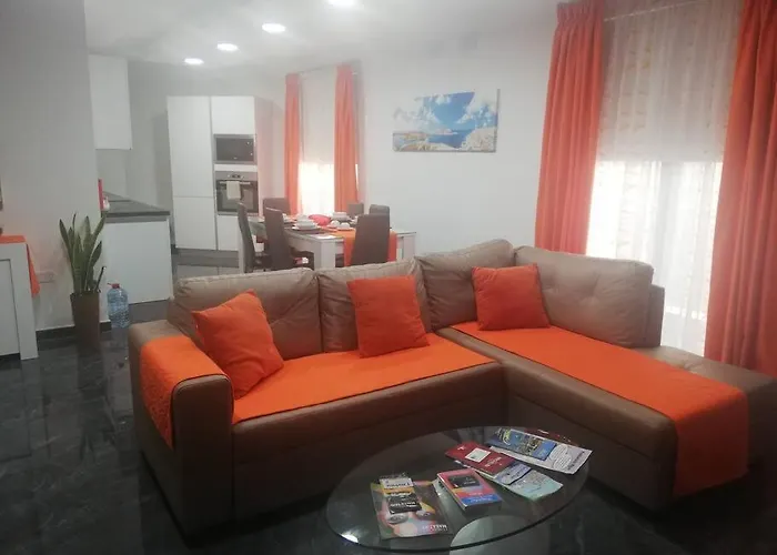 Central, Fully Equipped Modern Apartment - 2
