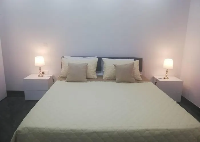 Central, Fully Equipped Modern Apartment - 2