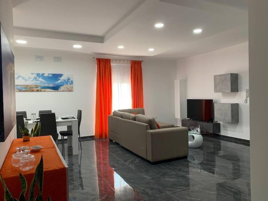 Apartment Central, Fully Equipped Modern - 2 L-Imgarr