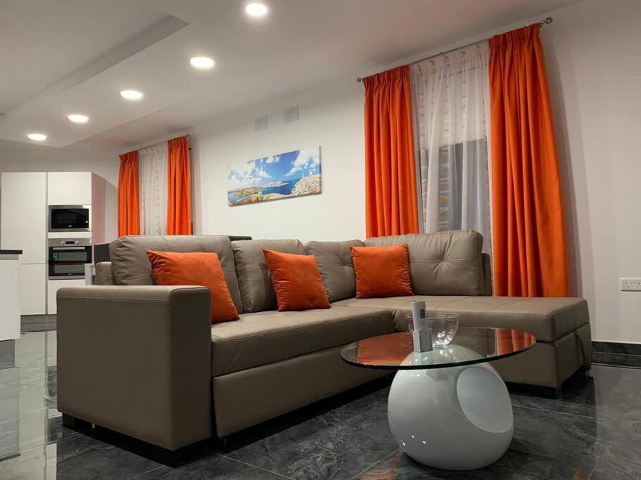 Apartment Central, Fully Equipped Modern - 2 L-Imgarr
