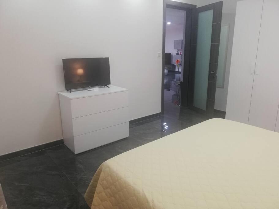 Central, Fully Equipped Modern - 2 L-Imgarr